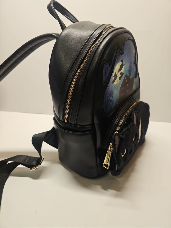 binx loungefly mini backpack EXCLUSIVE DROP: Halloween Hocus Pocus Plush Light Up Turn down the lights to see Binxs eyes glow in the dark Hocus Pocus Binx Loungefly Mini